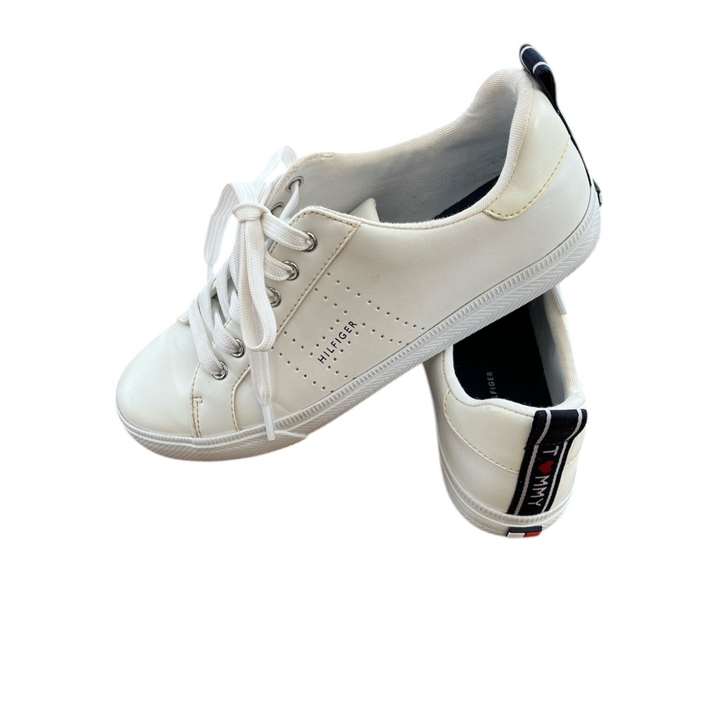 Tommy Hilfiger White Lelita Sneakers Athletic Shoes Size 7